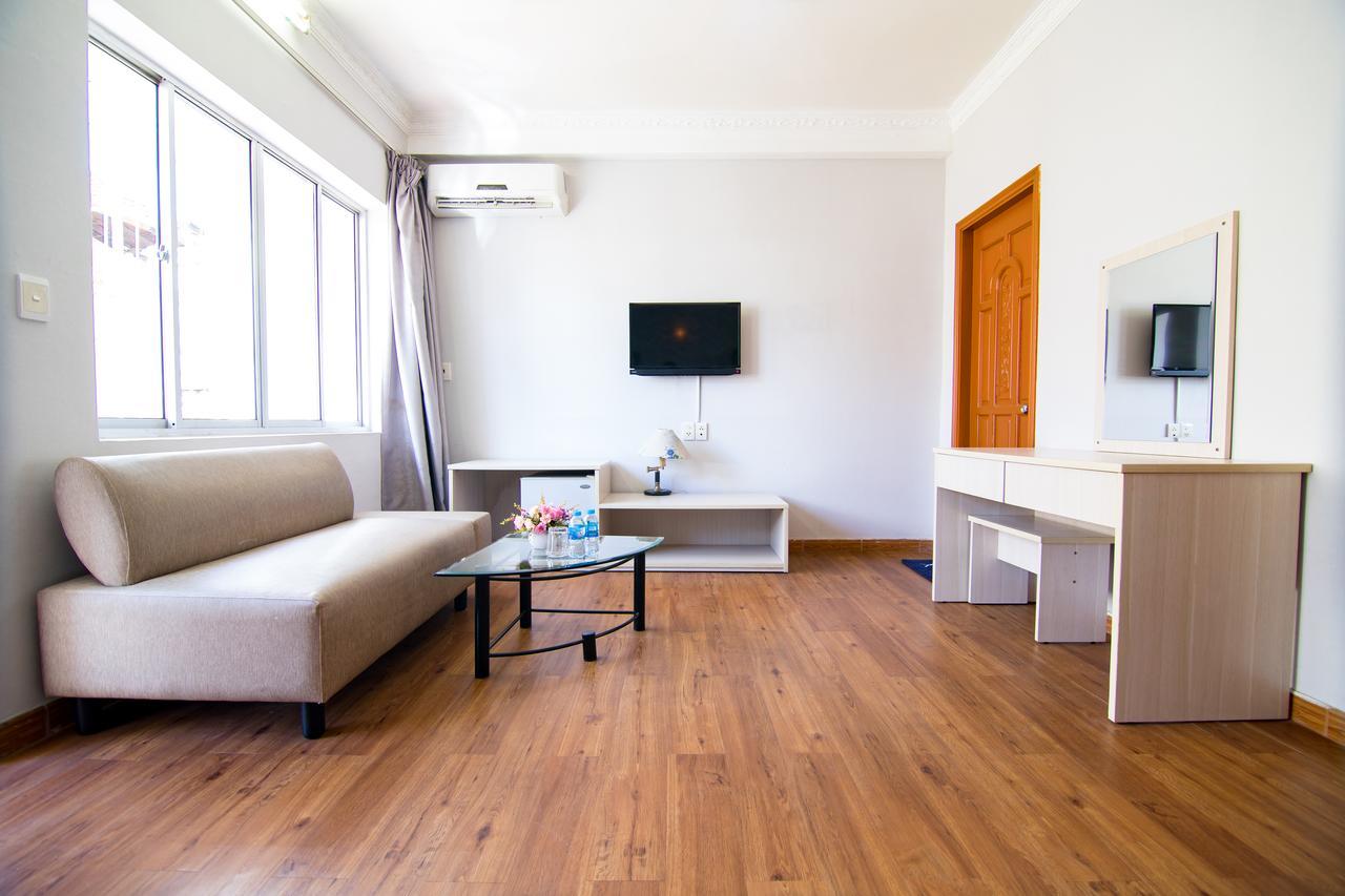 Quynh Giang Hotel Near Hiecc Хошимин Екстериор снимка